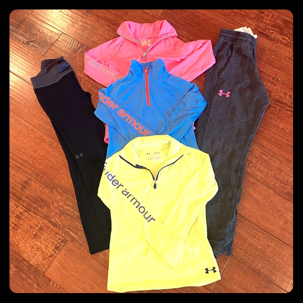 Lot of youth under armour clothes size youth small